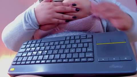 Snapshot of miamiller04 chatting on 11/26/25, 12:55 mia miller online show from 11/26/25, 12:55