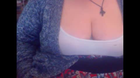 maya online show from 03/11/25, 09:56