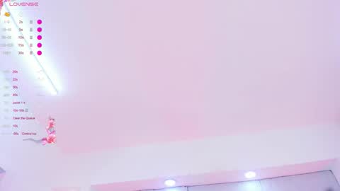 Mia Mistrex online show from 10/24/25, 04:31