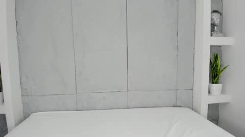 Mia Mistrex online show from 12/20/25, 04:19