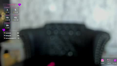 Snapshot of miamontoya chatting on 02/05/25, 03:52 Mia   -5 7001400 Follow  online show from 02/05/25, 03:52