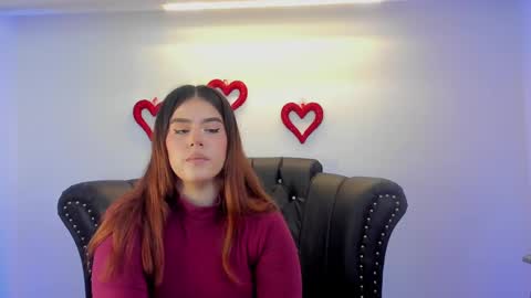 Snapshot of miamontoya chatting on 02/24/25, 03:31 Mia   -5 7001400 Follow  online show from 02/24/25, 03:31