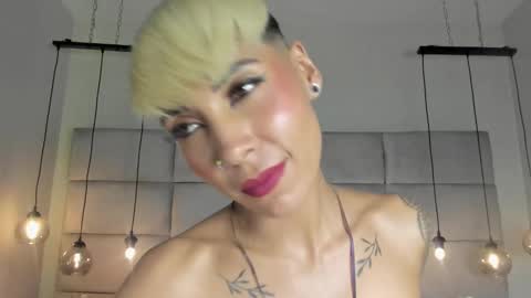 Mia Morgann online show from 01/19/25, 07:04