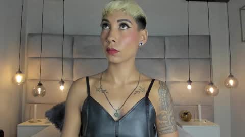 Mia Morgann online show from 02/01/25, 12:05