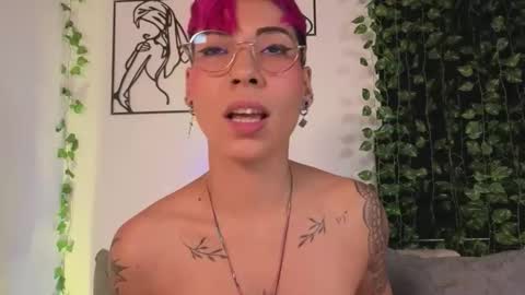 Mia Morgann online show from 12/18/25, 03:18