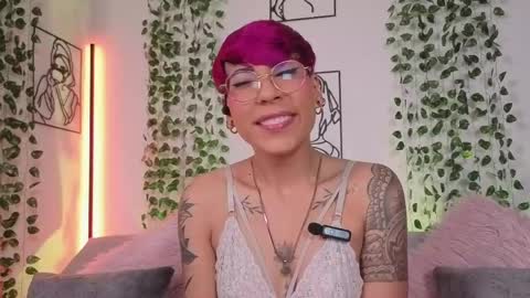 Mia Morgann online show from 04/10/26, 03:50