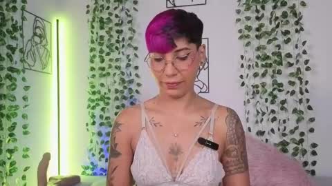 Mia Morgann online show from 05/15/26, 04:14