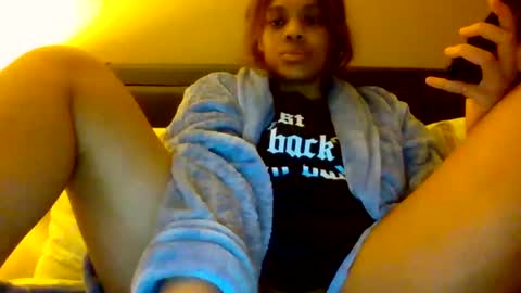 Snapshot of miamuffin8 chatting on 01/01/25, 01:58 MiaMuffn online show from 01/01/25, 01:58