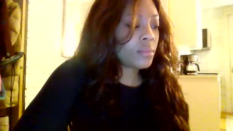 Snapshot of miamuffin8 chatting on 09/21/25, 10:11 MiaMuffn online show from 09/21/25, 10:11