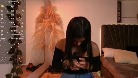 Snapshot of miaoconell chatting on 03/25/26, 10:27 miaoconell online show from 03/25/26, 10:27