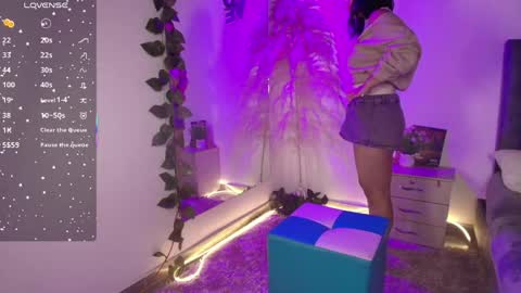 Snapshot of miaoconell chatting on 04/17/26, 10:02 miaoconell online show from 04/17/26, 10:02