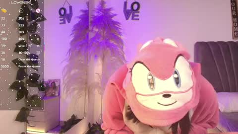 Snapshot of miaoconell chatting on 04/28/26, 12:20 miaoconell online show from 04/28/26, 12:20