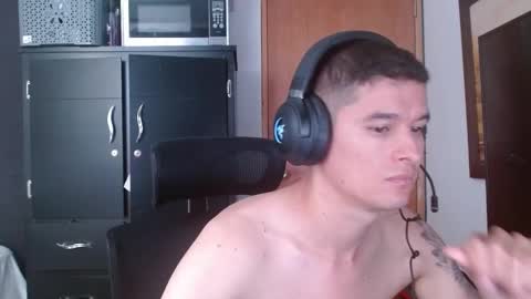 Snapshot of miaou_miaou chatting on 02/23/25, 12:48 miaou_miaou online show from 02/23/25, 12:48