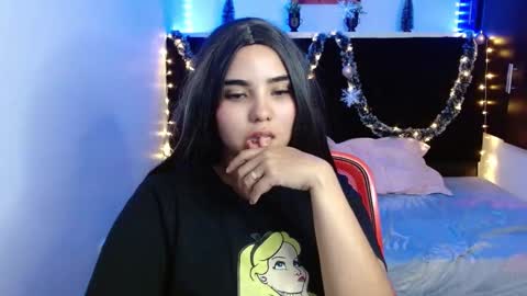 Mia Peyton   online show from 12/30/24, 04:19