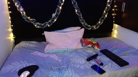 Mia Peyton   online show from 12/30/24, 07:21