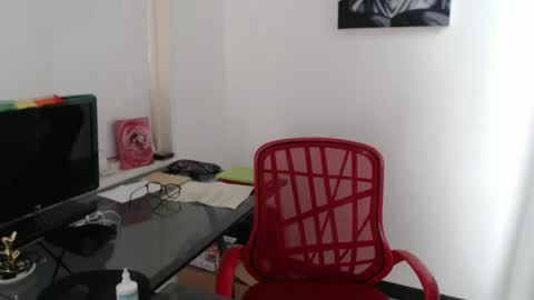 Mia Peyton   online show from 10/30/25, 03:46