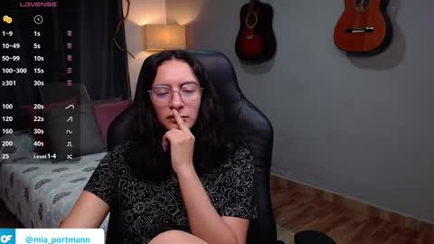 Snapshot of miaportman chatting on 01/14/25, 03:15 MIAPORTMANN online show from 01/14/25, 03:15