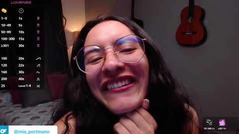 Snapshot of miaportman chatting on 01/18/25, 05:59 MIAPORTMANN online show from 01/18/25, 05:59