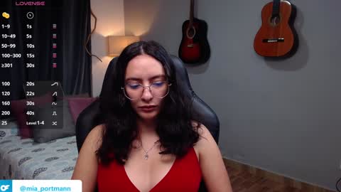 Snapshot of miaportman chatting on 01/20/25, 12:18 MIAPORTMANN online show from 01/20/25, 12:18