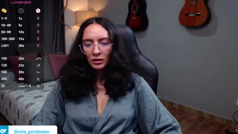 Snapshot of miaportman chatting on 01/20/25, 03:28 MIAPORTMANN online show from 01/20/25, 03:28