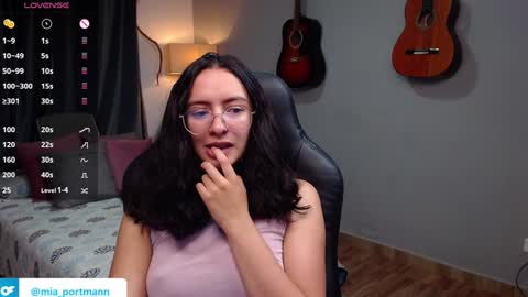 Snapshot of miaportman chatting on 01/23/25, 09:39 MIAPORTMANN online show from 01/23/25, 09:39