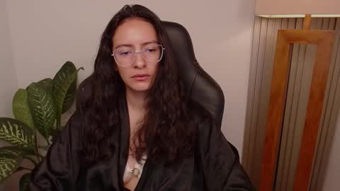 MIAPORTMANN online show from 02/16/26, 08:21