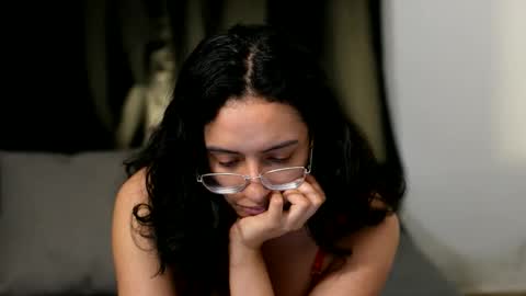 Snapshot of miaportman chatting on 06/03/26, 02:33 MIAPORTMANN online show from 06/03/26, 02:33