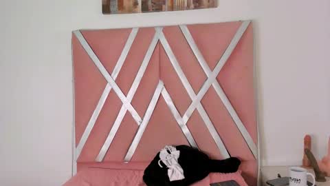 Mia Quevedo online show from 02/24/26, 12:03