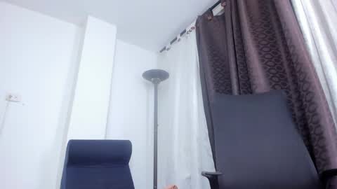 Mia Milf online show from 05/20/26, 11:44