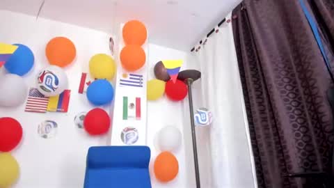 Mia Milf online show from 06/19/26, 11:30
