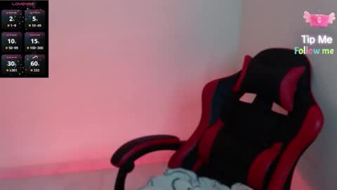 miarobinn_ online show from 11/21/25, 06:34