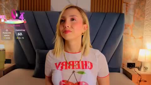 Snapshot of miaroldan chatting on 09/15/25, 11:43 miaroldan online show from 09/15/25, 11:43