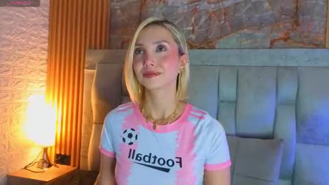 Snapshot of miaroldan chatting on 07/14/26, 12:22 miaroldan online show from 07/14/26, 12:22