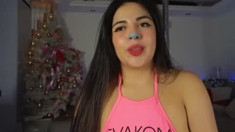 Snapshot of miasavagex18 chatting on 12/28/24, 03:04 MiaHancock online show from 12/28/24, 03:04