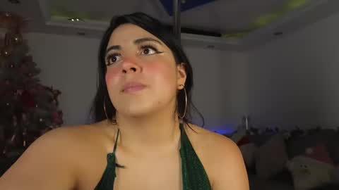 Snapshot of miasavagex18 chatting on 01/11/25, 06:35 MiaHancock online show from 01/11/25, 06:35