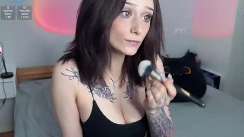 Mia online show from 03/02/26, 04:58