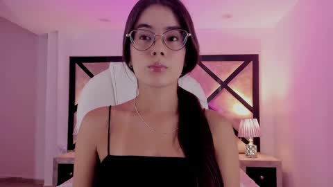 Mia online show from 02/23/25, 08:44