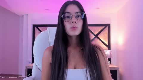 Mia online show from 02/25/25, 08:41