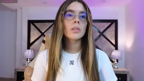 Mia online show from 03/13/26, 07:42