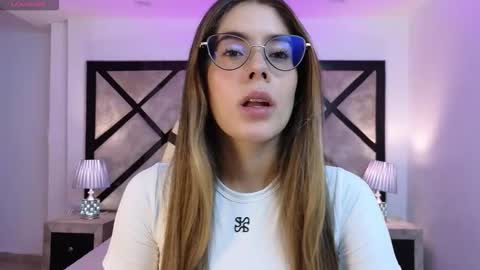 Mia online show from 03/28/26, 09:25