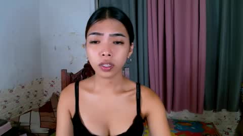 Snapshot of miasmith09 chatting on 05/29/26, 09:46 Pau and jence online show from 05/29/26, 09:46