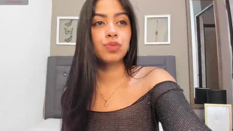 Mia Stevens online show from 10/06/25, 11:02