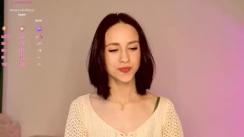 Mia online show from 11/21/25, 06:01