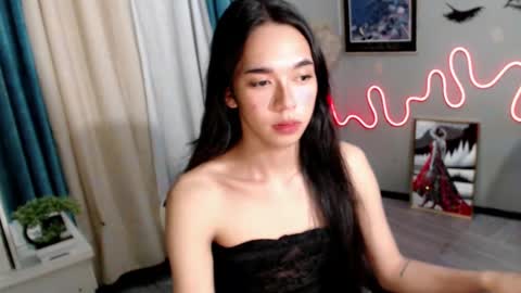 Mia online show from 01/28/25, 11:28