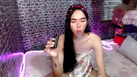 Mia online show from 02/03/26, 06:22