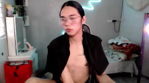 Mia online show from 03/04/26, 07:36