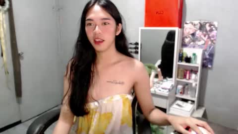 Mia online show from 03/10/26, 07:57