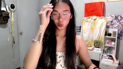 Mia online show from 03/16/26, 05:28