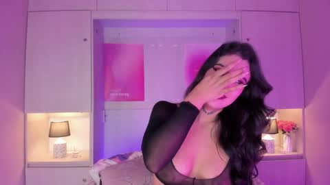 miaturnerr_ online show from 05/23/26, 04:18