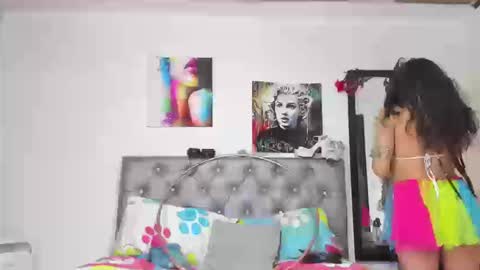 Snapshot of miautena chatting on 09/12/25, 02:11 Mariana  online show from 09/12/25, 02:11